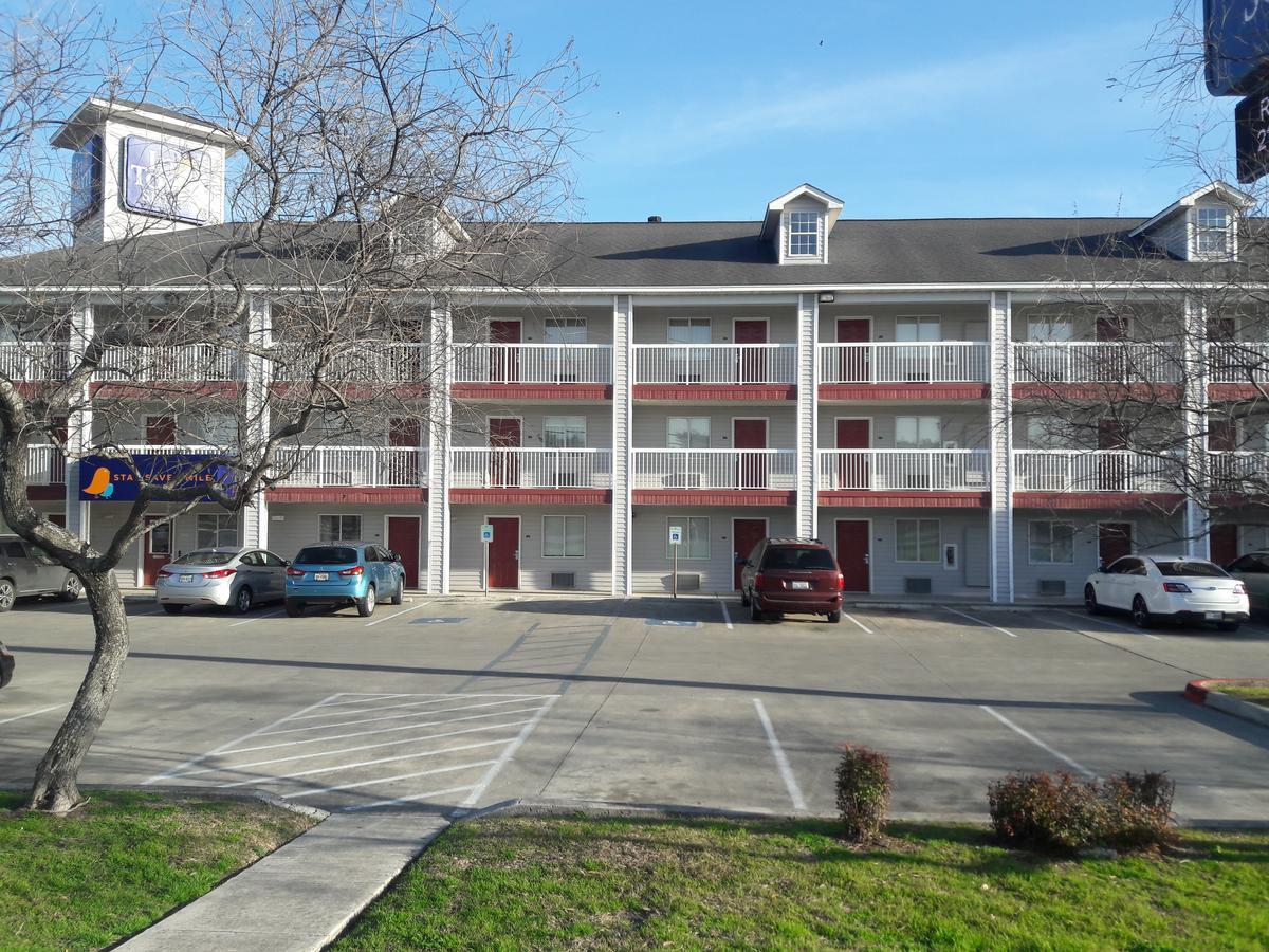 Intown Suites Extended Stay San Antonio Tx - Nacogdoches Road Exterior photo